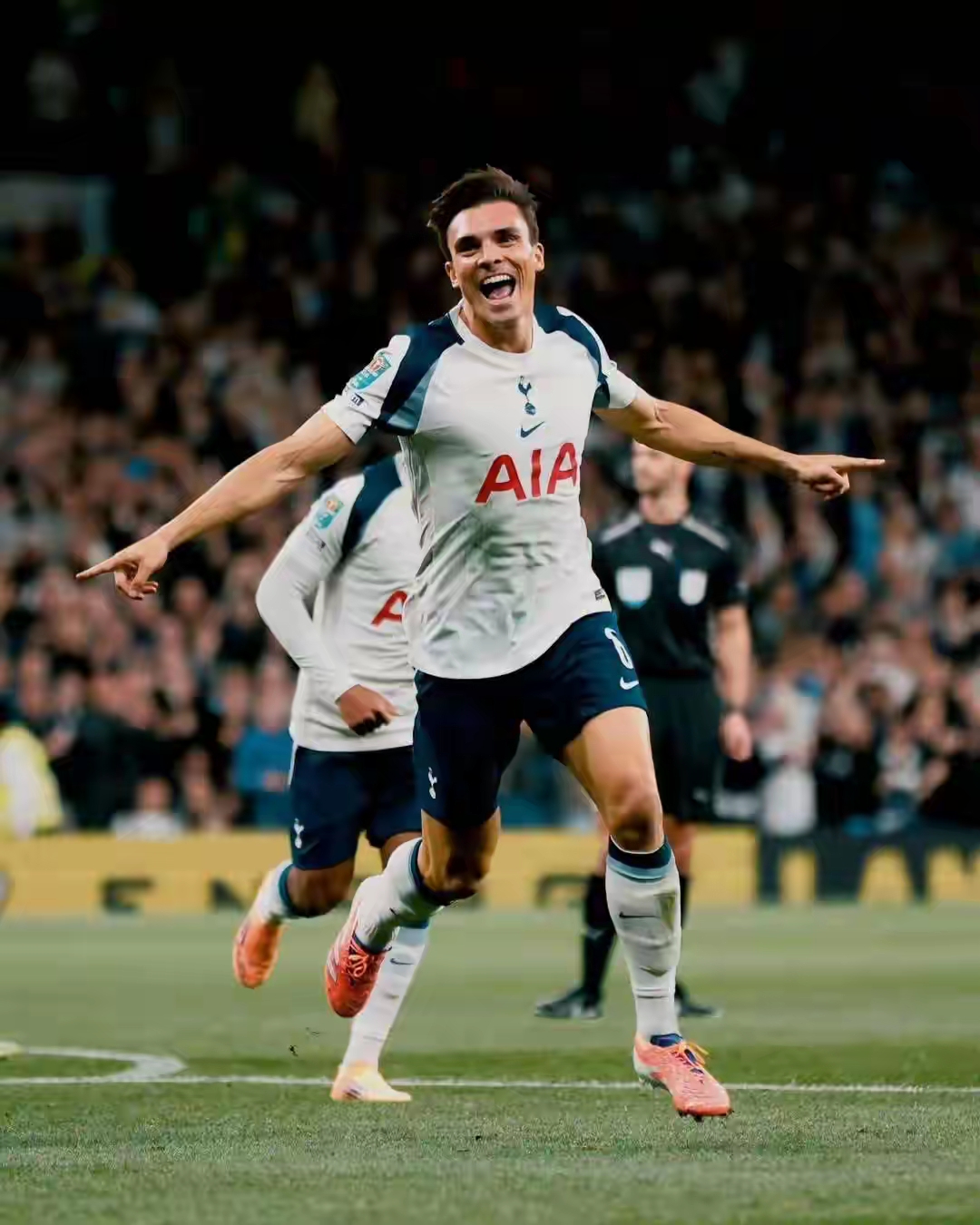 中超关键时刻走向成谜，曼城单刀错失，目标明确，资深球员宣示担当的简单介绍